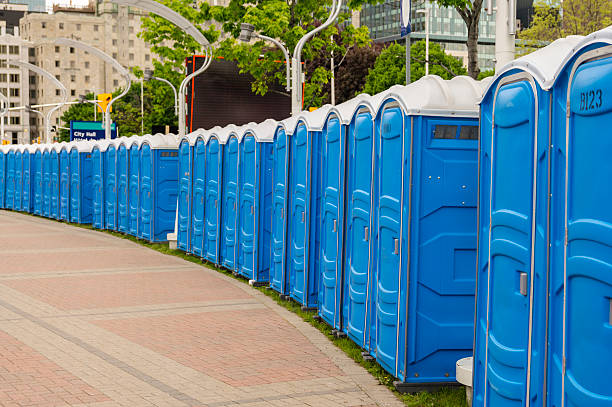 Best ADA-Compliant Portable Toilet Rental  in Seneca, KS